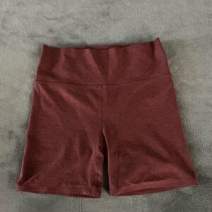 Vuori Women's Burgundy Bike Shorts